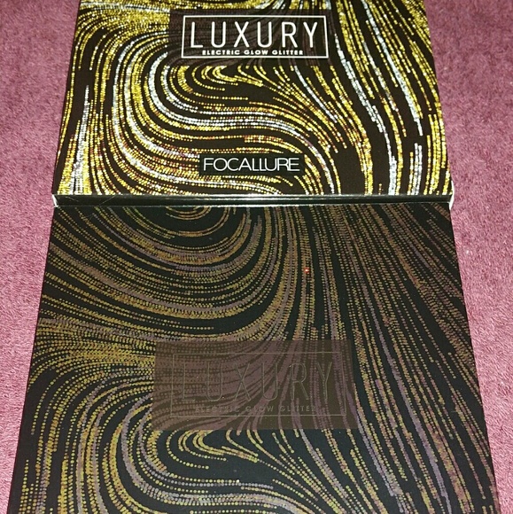 Focallure Electric Glow Glitter Eyeshadow Palette - Picture 4 of 5